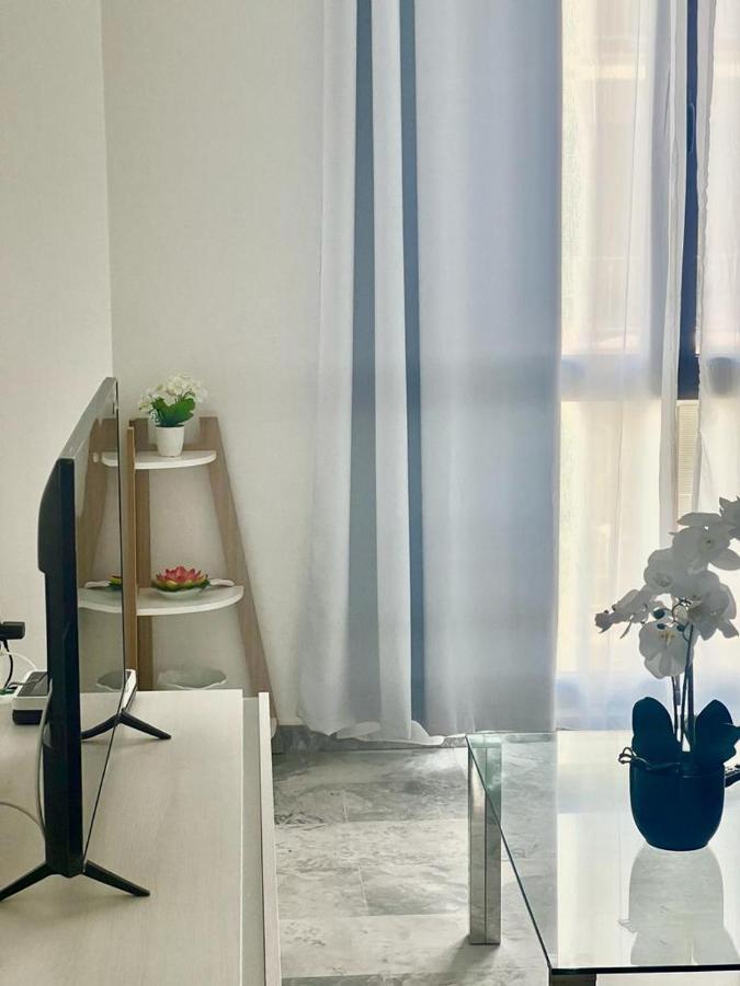 Suite Alameda Center Малага Экстерьер фото